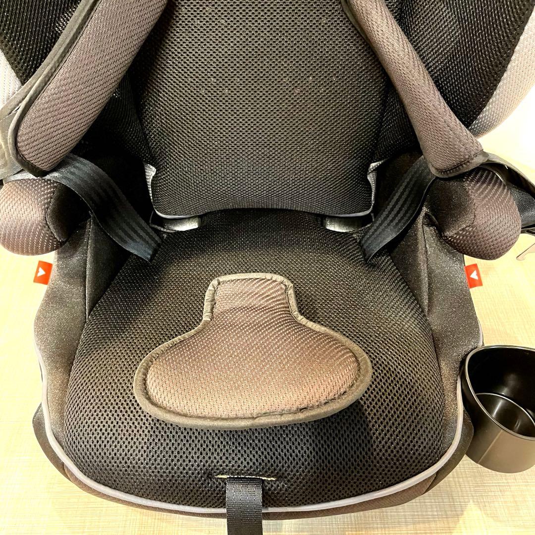 【極美品】Aprica エアグルーヴ チャイルドシート ドリンクホルダー付　黒