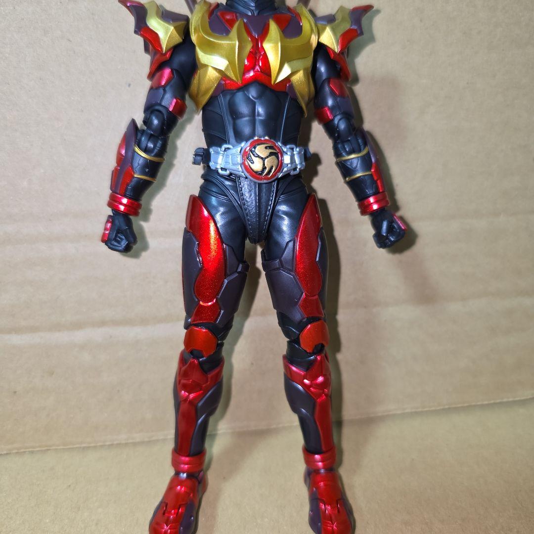 S.H.Figuarts　真骨彫製法　仮面ライダー装甲響鬼　アームド　フィギュア