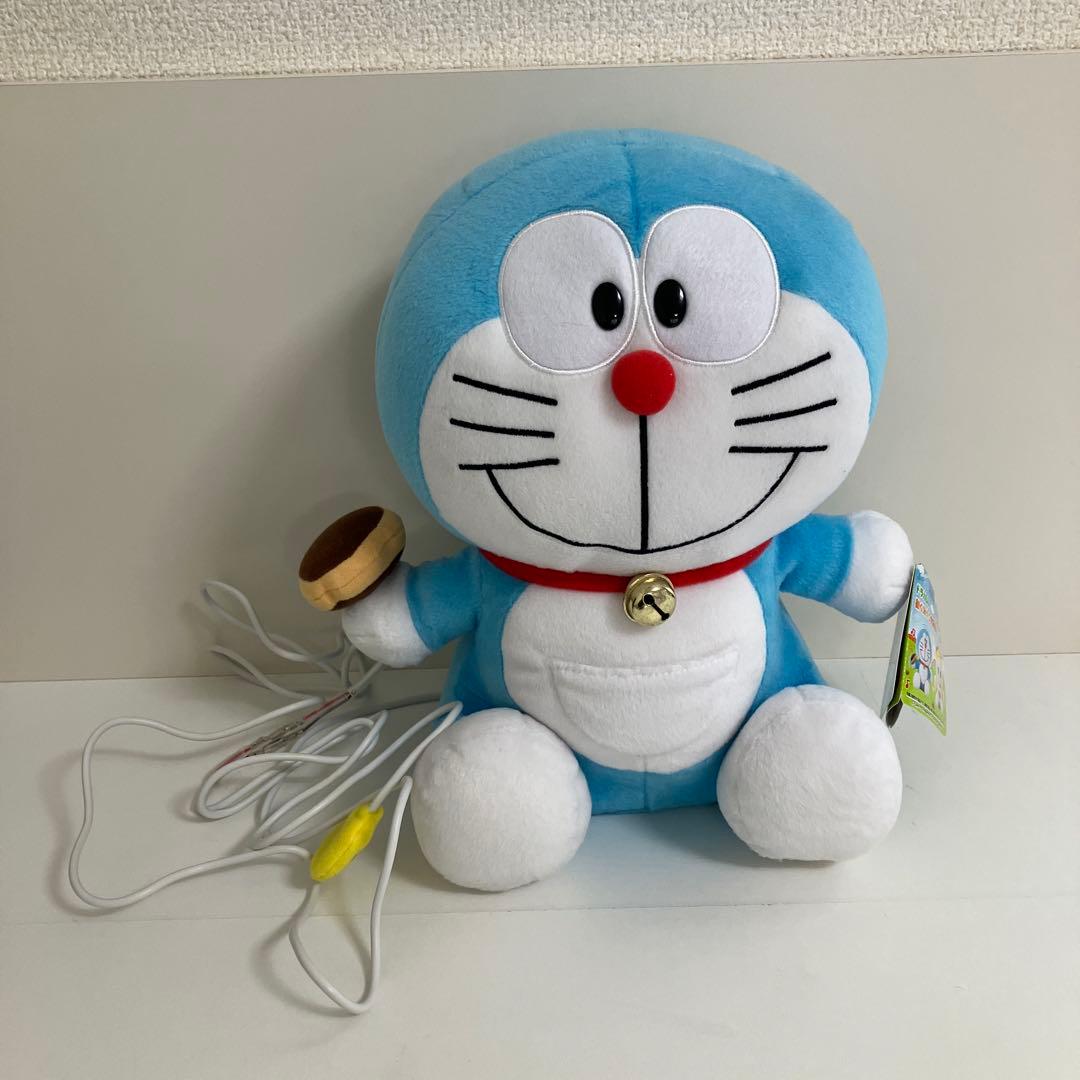 ドラえもん 動く！おやつ大好きぬいぐるみ ディスプレイ用可動サンプル ドラえもん