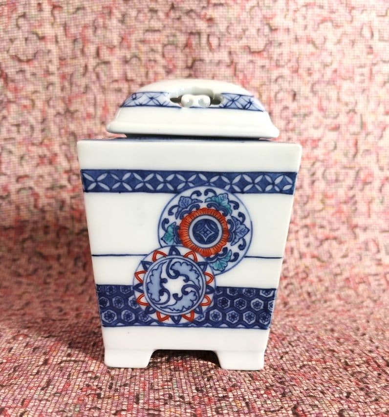 1950s アンティーク 十二代今泉今右衛門 茶道具】『色鍋島染付絵香炉』