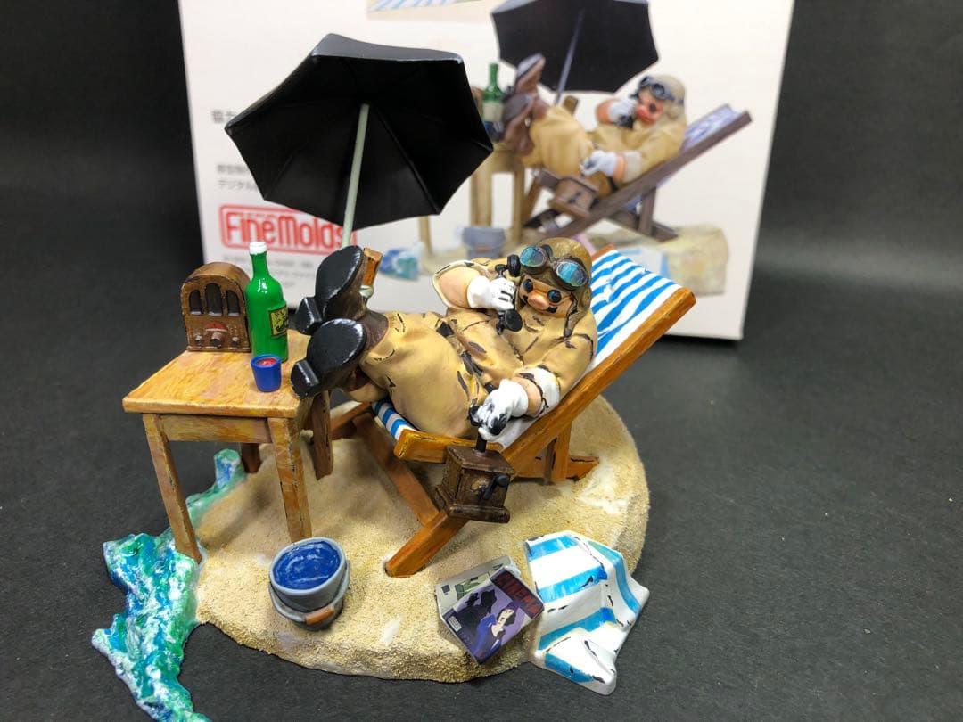 ファインモールド紅の豚(アジトのポルコ)台座付き塗装済み完成品