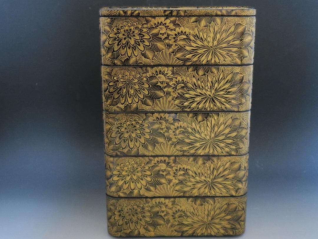 【輪島塗】極上総菊詰沈金 五段重箱 内朱塗 隅丸 蓋横菊彫 天然木 共箱