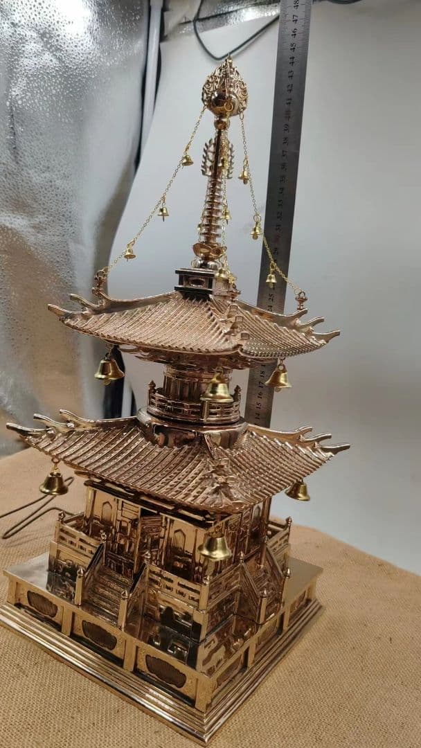 修縁堂】多宝塔の内部のスペースは大きいです 摩尼宝経書と