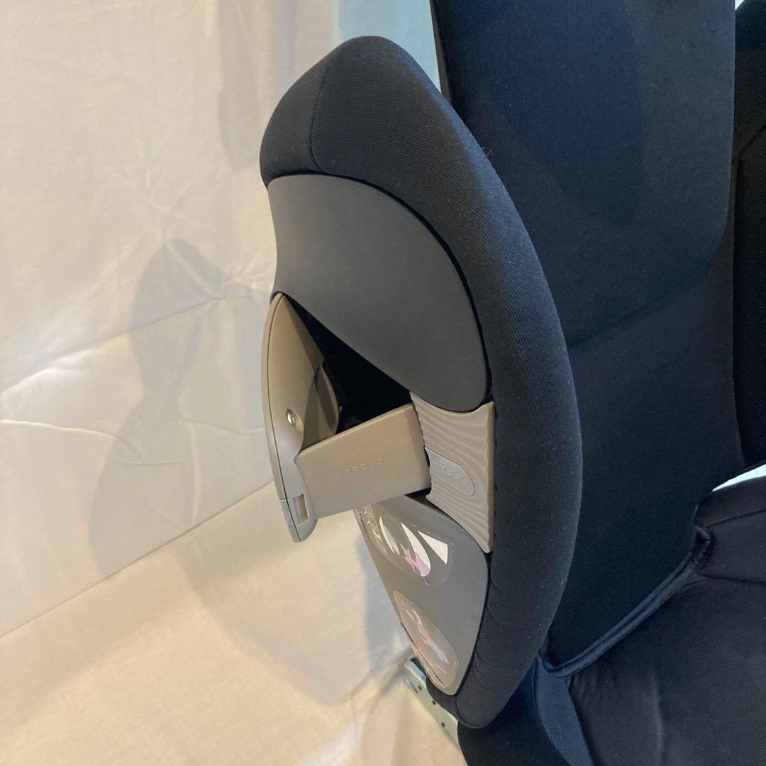 子供服整理中　cybex solution s-fix サイベックス
