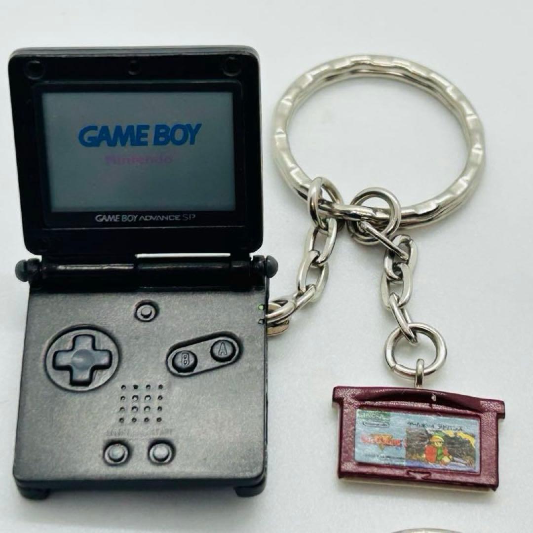 n*♪様 ゲームボーイアドバンスSP 4個セット キーホルダー カセットイン タ