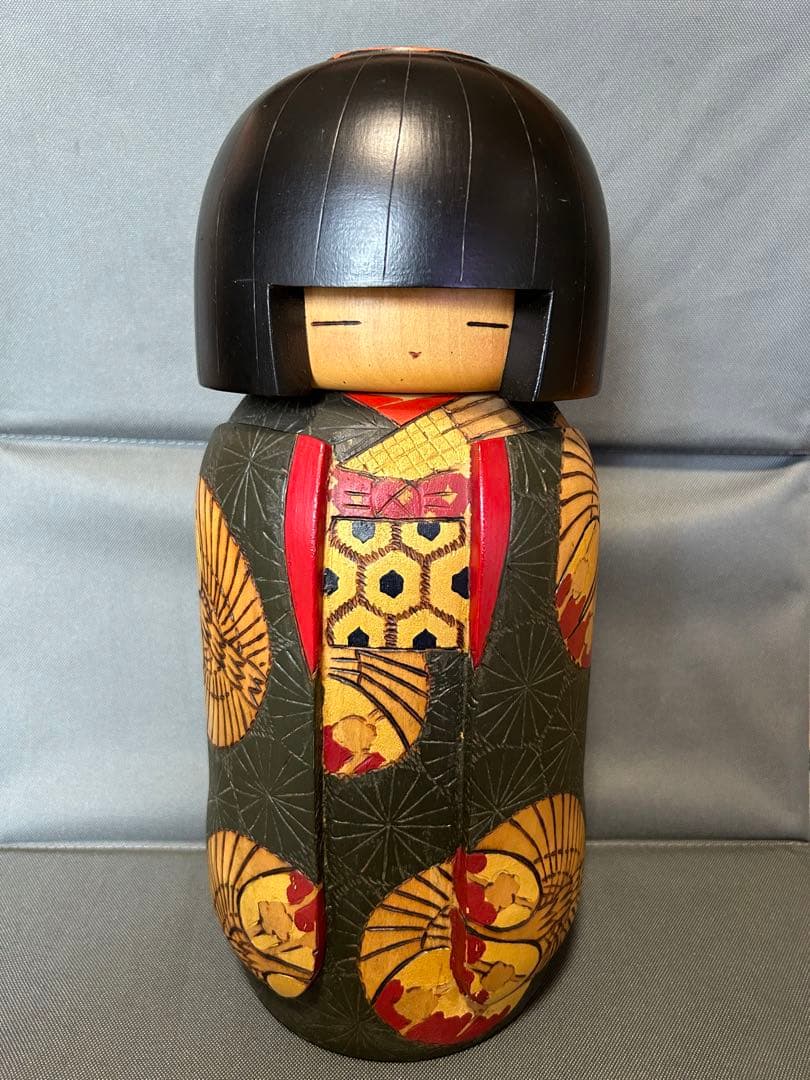 人間国宝浜田庄司の「六角捻花生 」 共箱