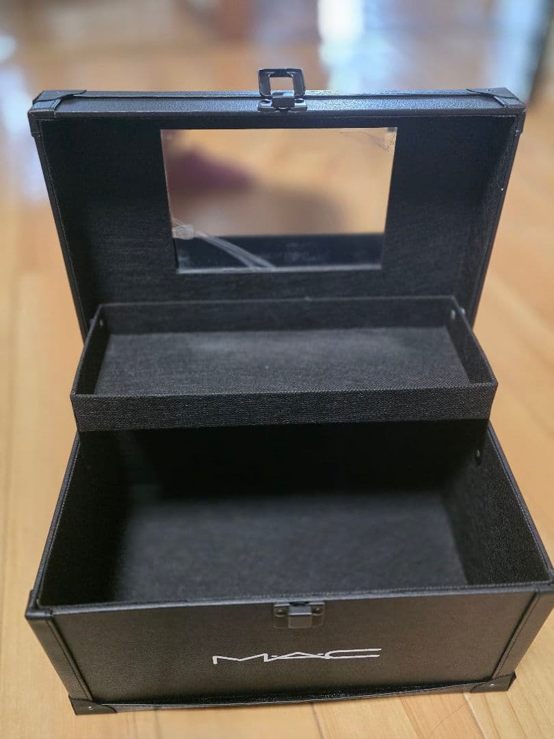MAC メイクボックス ミラー付き 中型 未使用　箱あり
