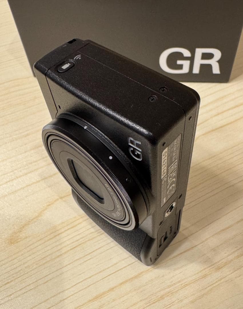 RICOH GR IIIx 本体 デュアルチャージャー付き