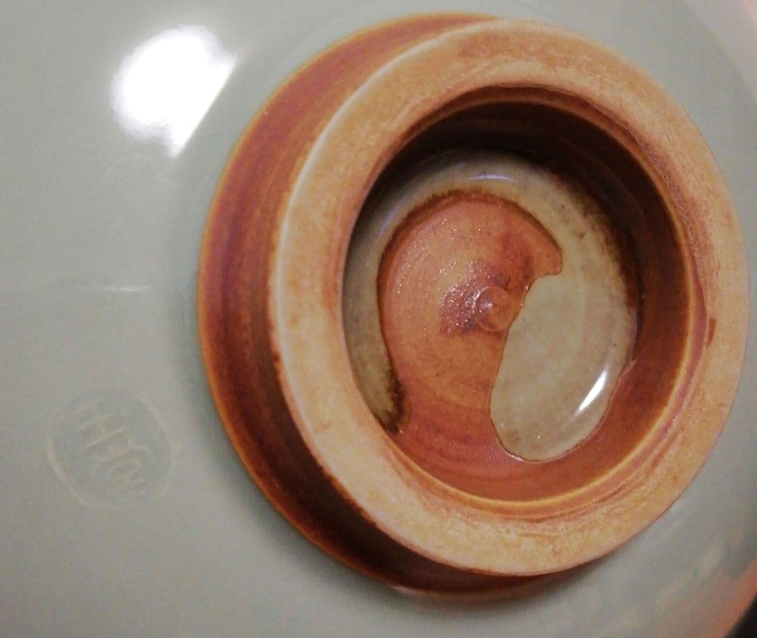 手塚玉堂作 青磁 魚文 茶碗 共箱 共布 略歴付 茶道具