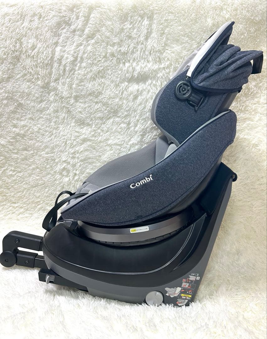 コンビ クルムーヴスマートISOFIX チャイルドシート　回転式