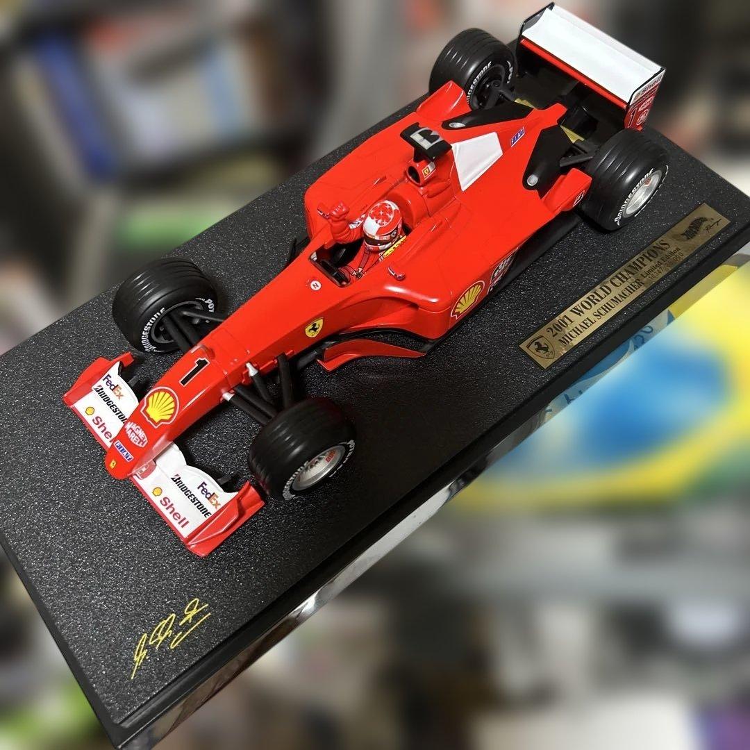 ミハエル・シューマッハ Ferrari F2001 ミニカー 1/18 限定版