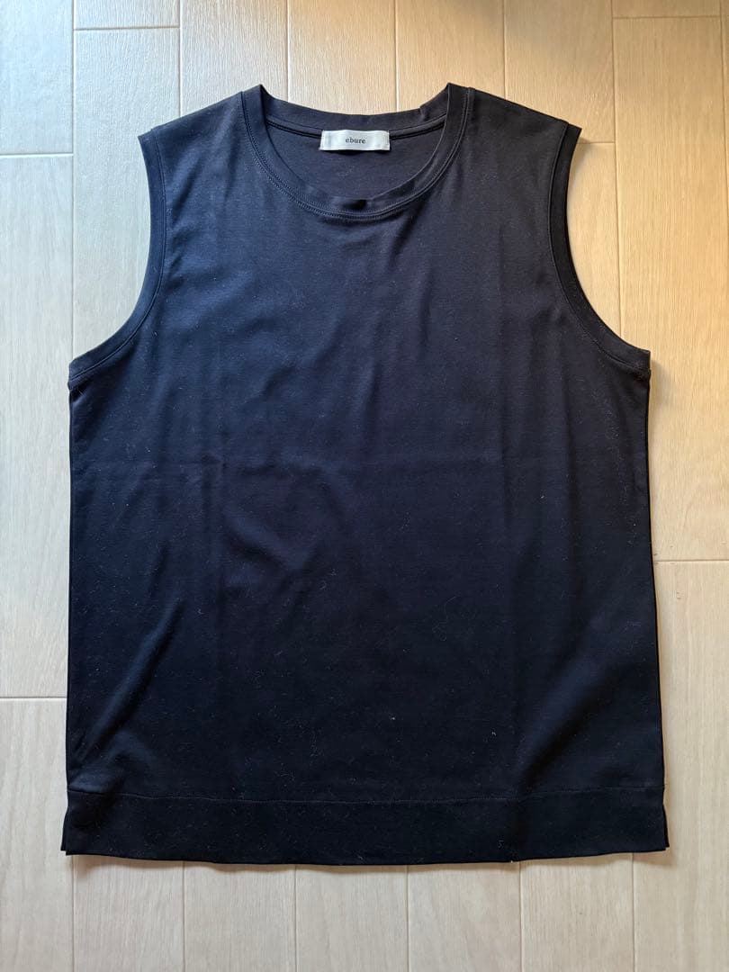 ★新品・未使用★ebure タンクトップ ネイビー カットソー ノースリーブ
