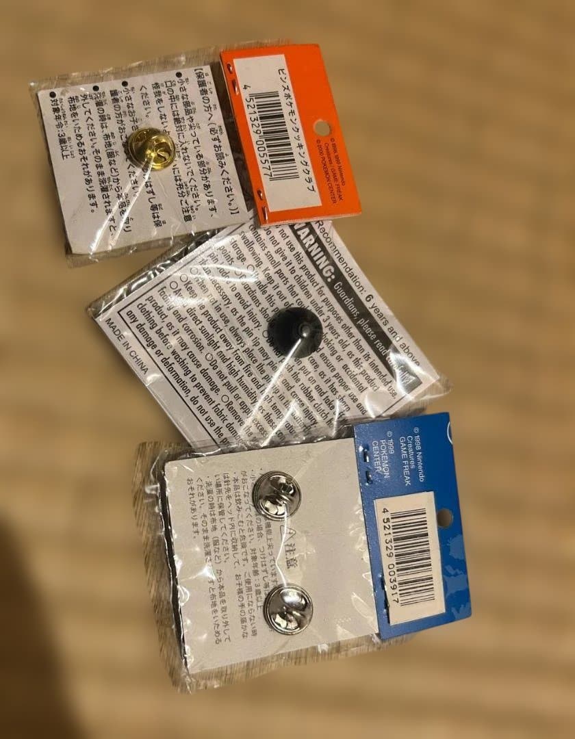 レアなポケモンメタルピン3個セット