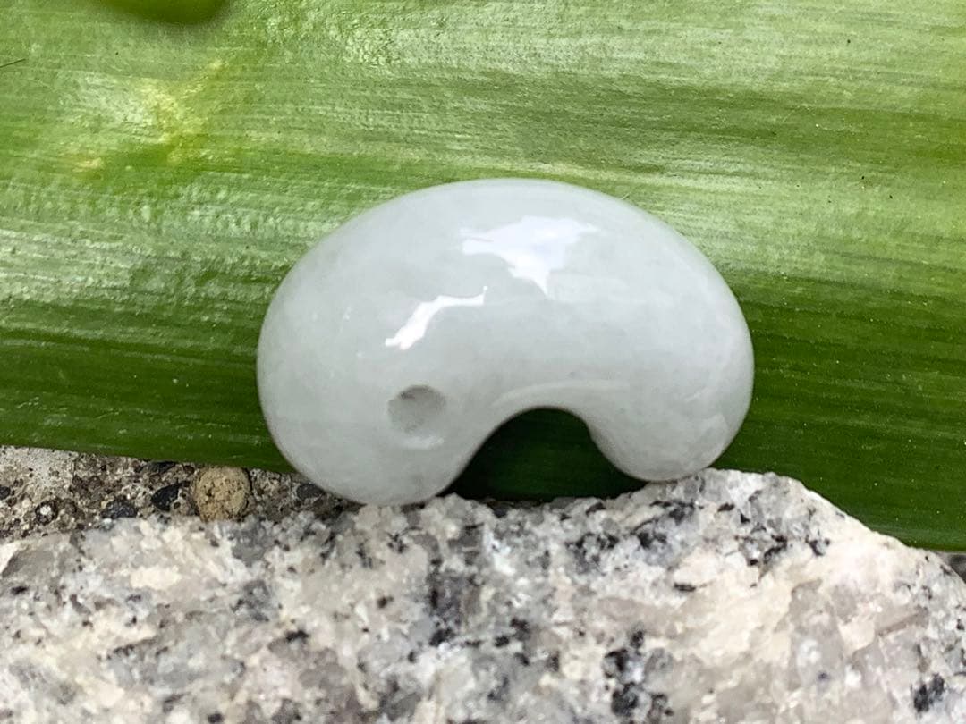 ✳極上‼️ お守りに 糸魚川翡翠勾玉アイスジェイド高額材料使用 鑑別書