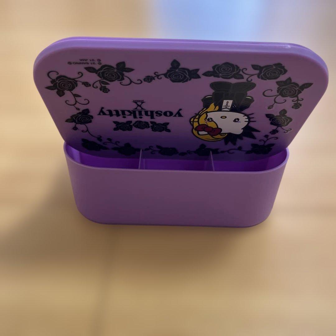 サンリオ ハローキティ yoshikitty ミラー付き小物入れ - メルカリ