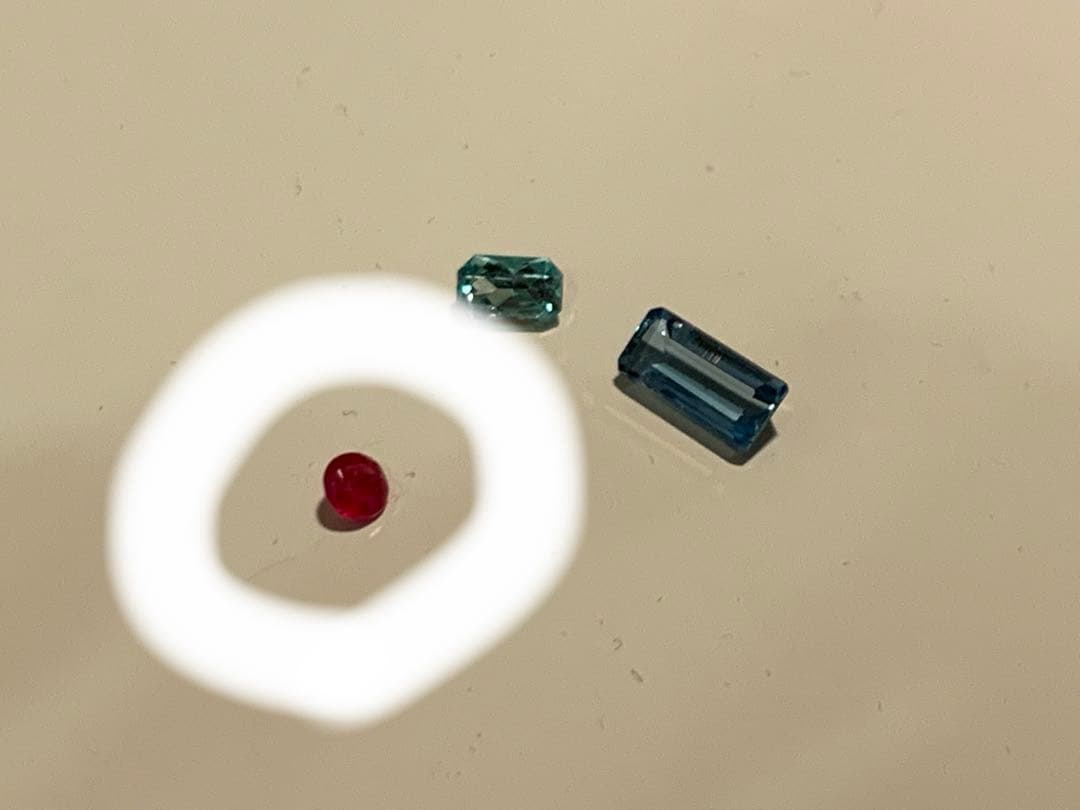 レッドベリル　ビックスバイト　ルース　0.12ct