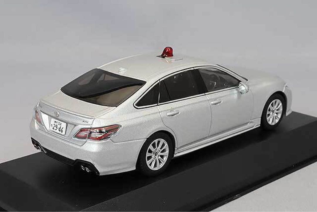 RAI'S 1/43 トヨタ クラウン 2022 兵庫県警察交通部交通機動隊車両