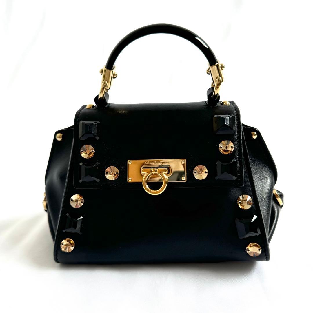 極美品【希少】フェラガモ スモールソフィア　ガンチーニ 2way バッグ