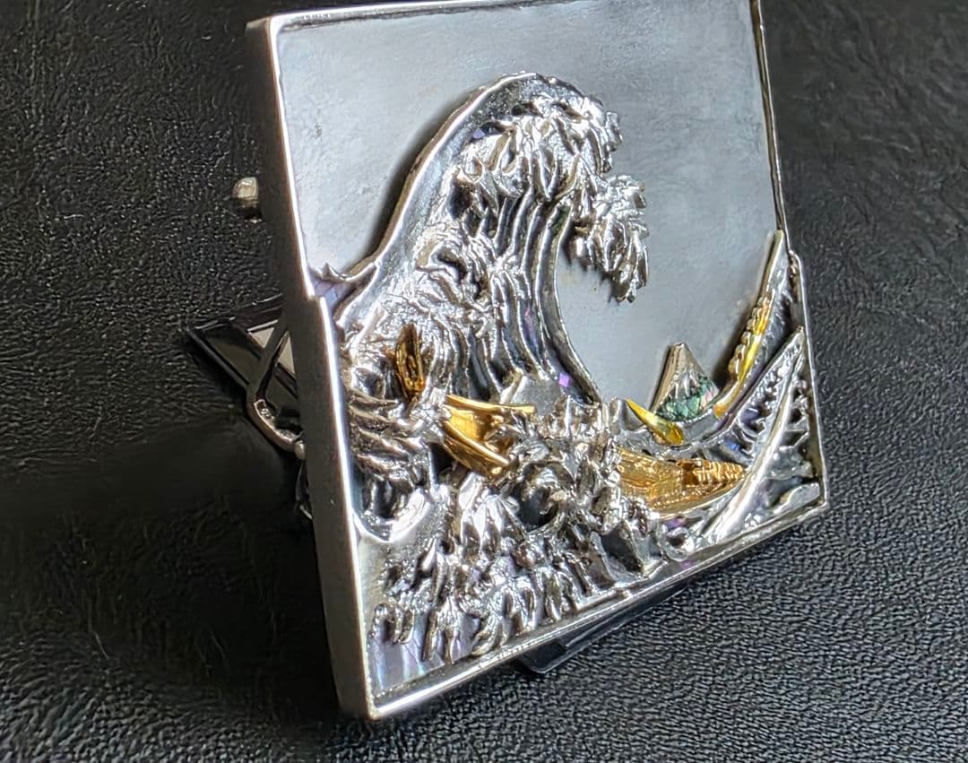 希少】Shyo Miyama 銀製ベルトバックル／インテリアスタンド（北斎)