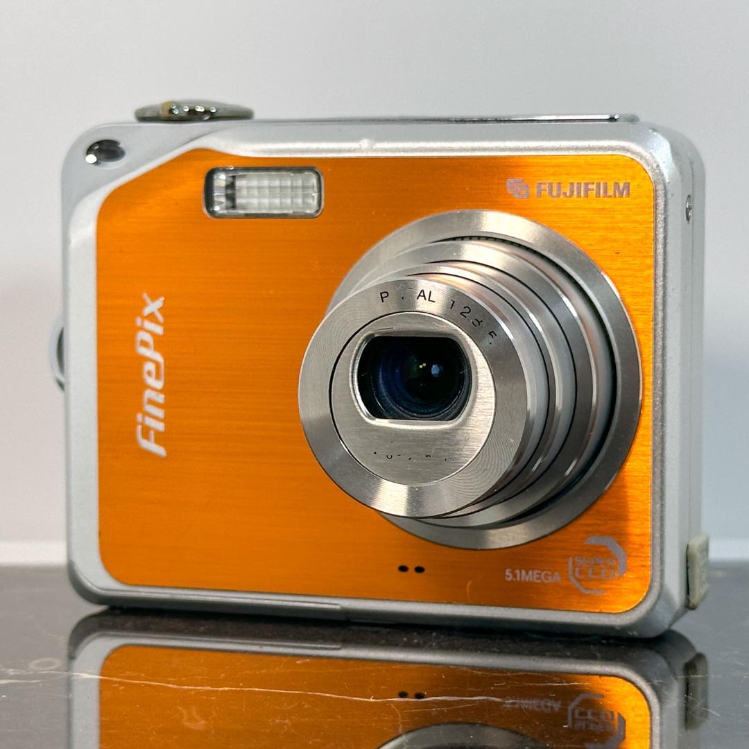FUJIFILM FinePix V FINEPIX V10 オレンジ