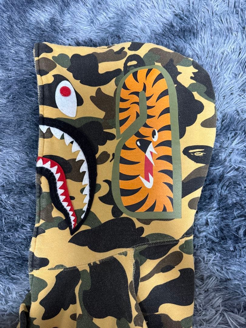 ベイシング エイプ APE シャーク ジップ パーカー カモ柄 迷彩 イエロー