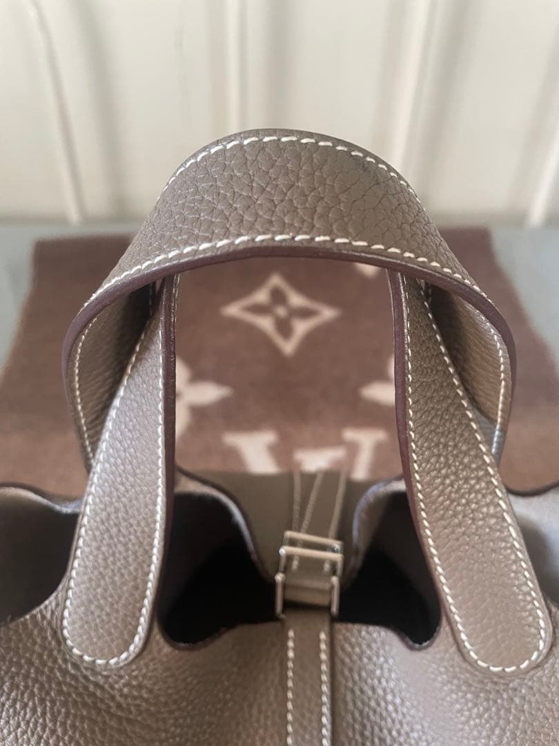 美品HERMESピコタンロックPMエトゥープ