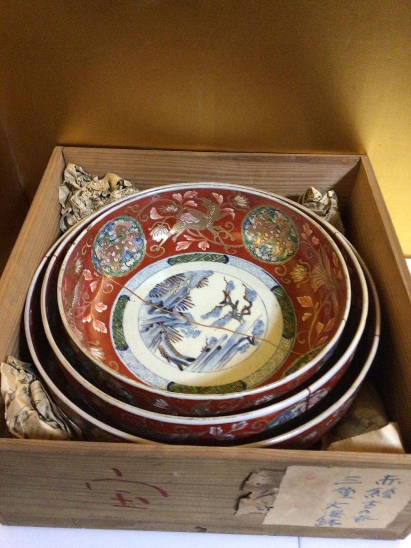 古九谷 三ツ鉢 木箱付き 古九谷 三ツ鉢 木箱付き