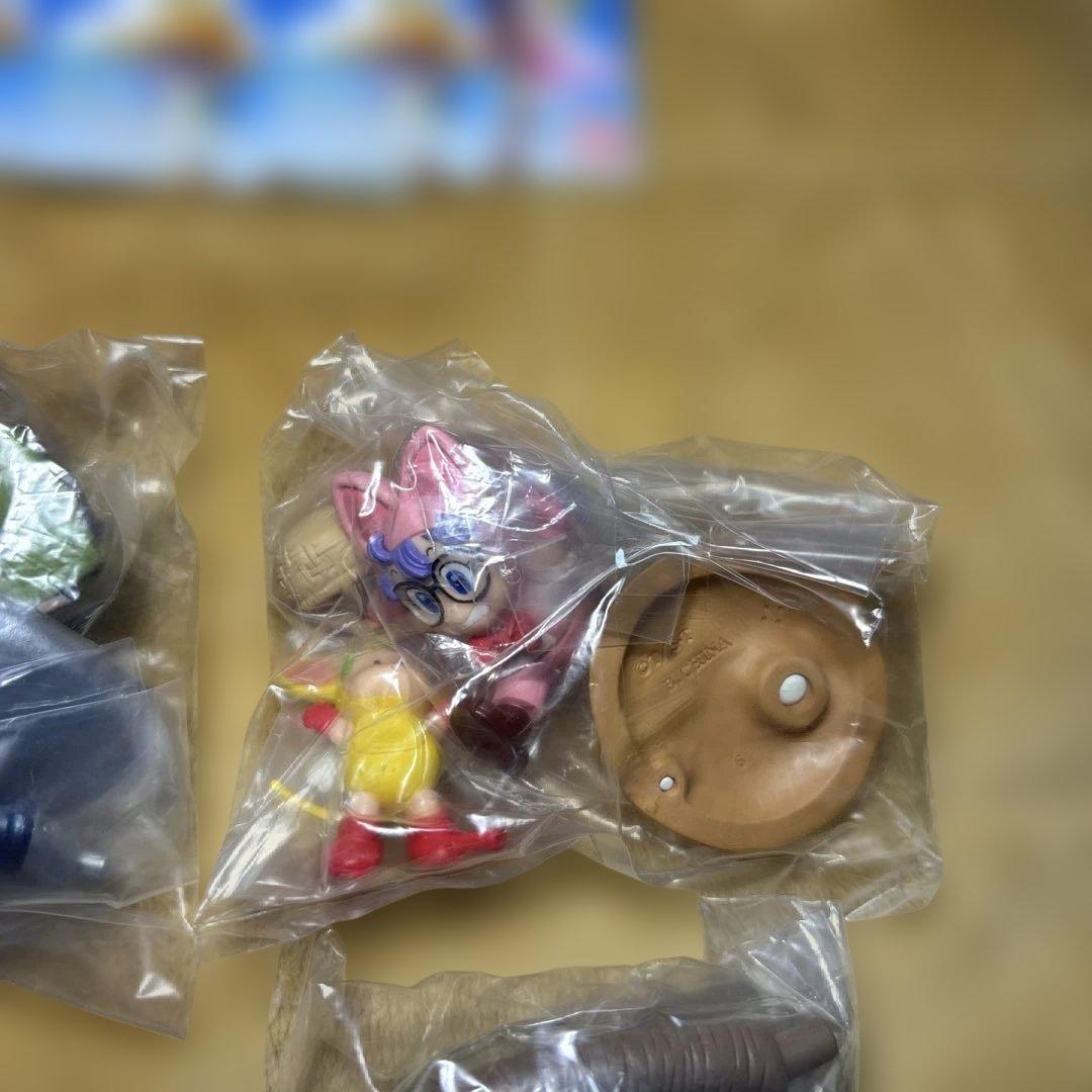 Dr.スランプ　アラレちゃんHGシリーズ　全6種セット　ブック6枚付き