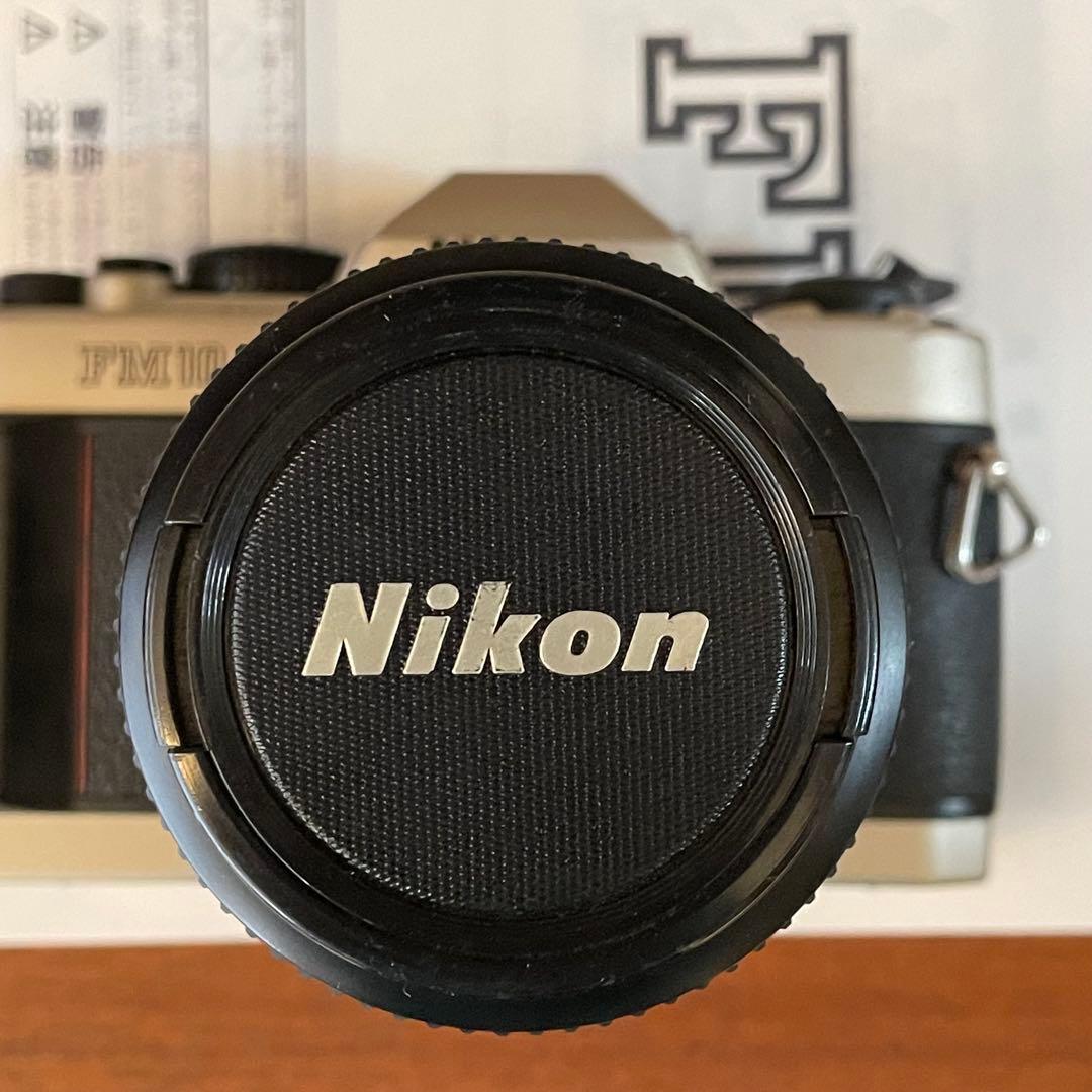 nikon FM10 マニュアル一眼レフ フィルムカメラ オマケ付きセット