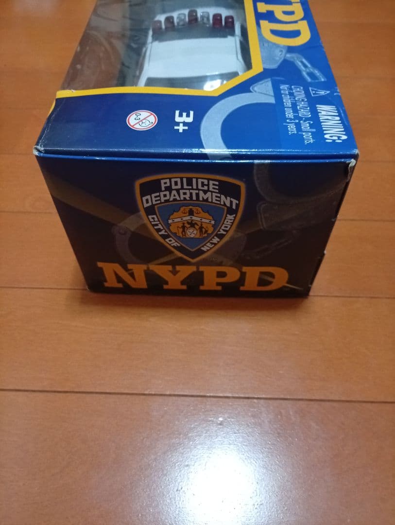 グッシー様　クラウンビクトリア　NYPD　ポリスカー　パトカー