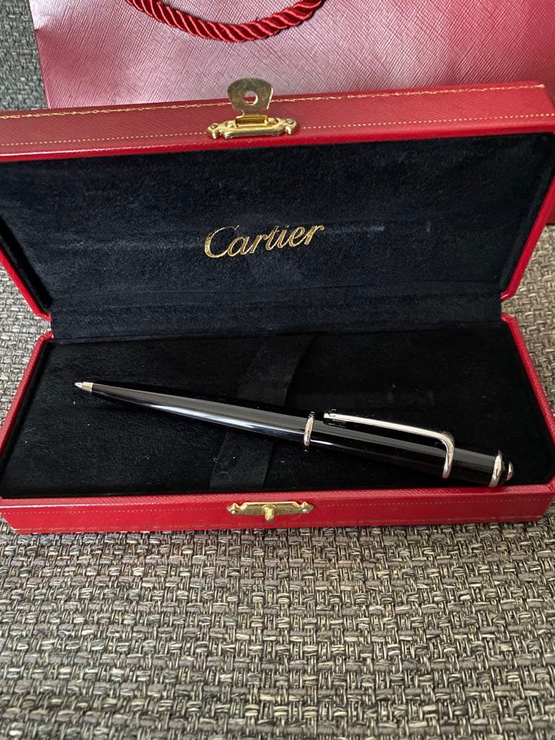 Cartier ボールペン黒レア　レッドギフトボックス☆ 新品未使用品