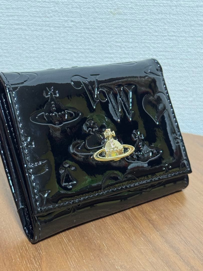 ♡*読様 Vivienne Westwood ヴィヴィアンウエストウッド 三つ折 楽天市場】Vivienne Westwood ヴィヴィアンウエストウッド 三つ折り