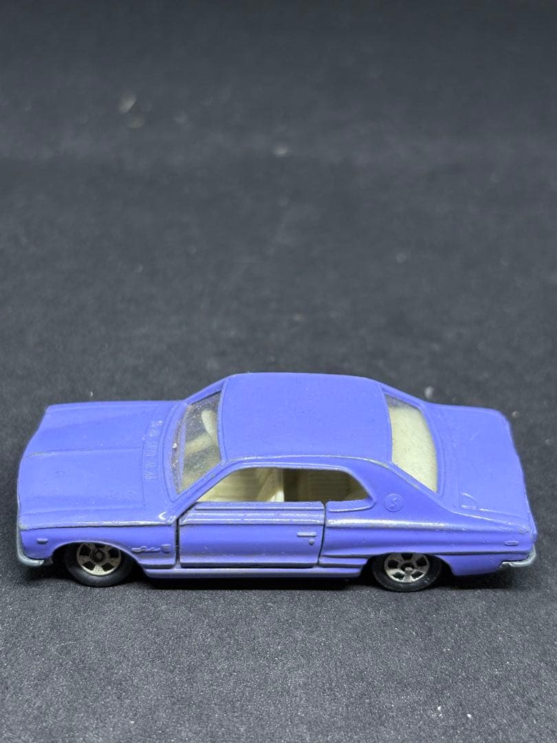 トミカ 日本製 No.21 ニッサン スカイライン HT2000GT 初期カラー