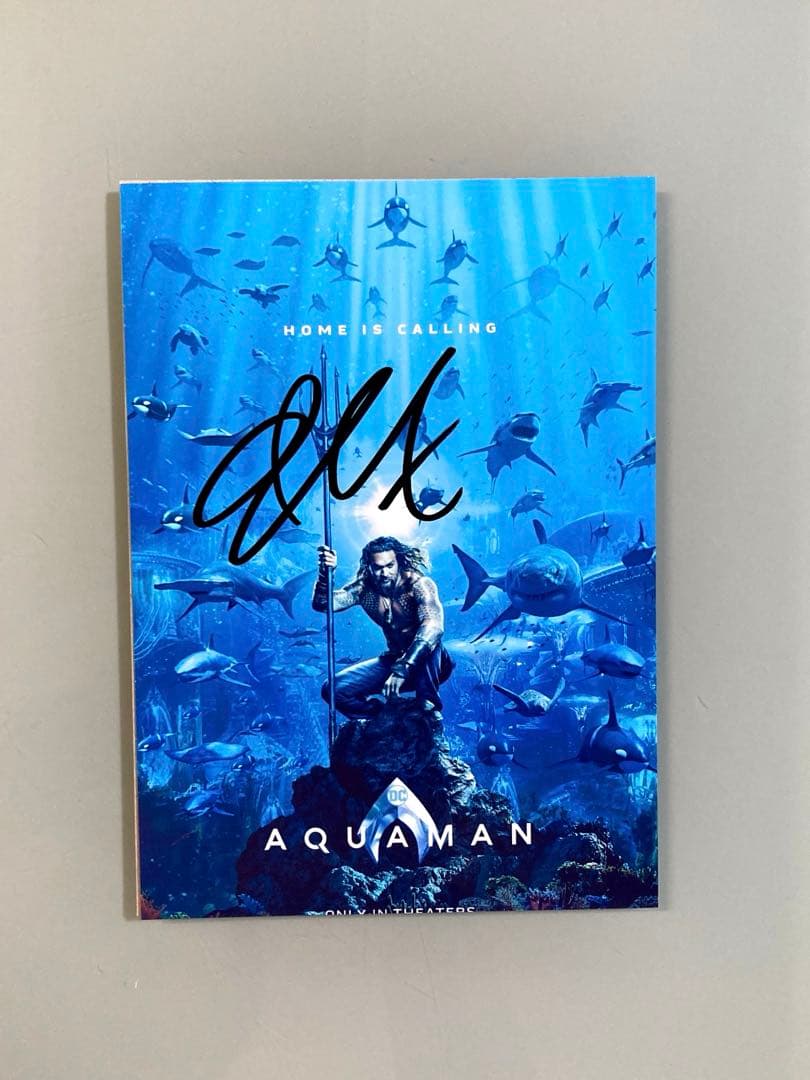 ジェイソン・モモア直筆サイン入り2Lサイズ写真…