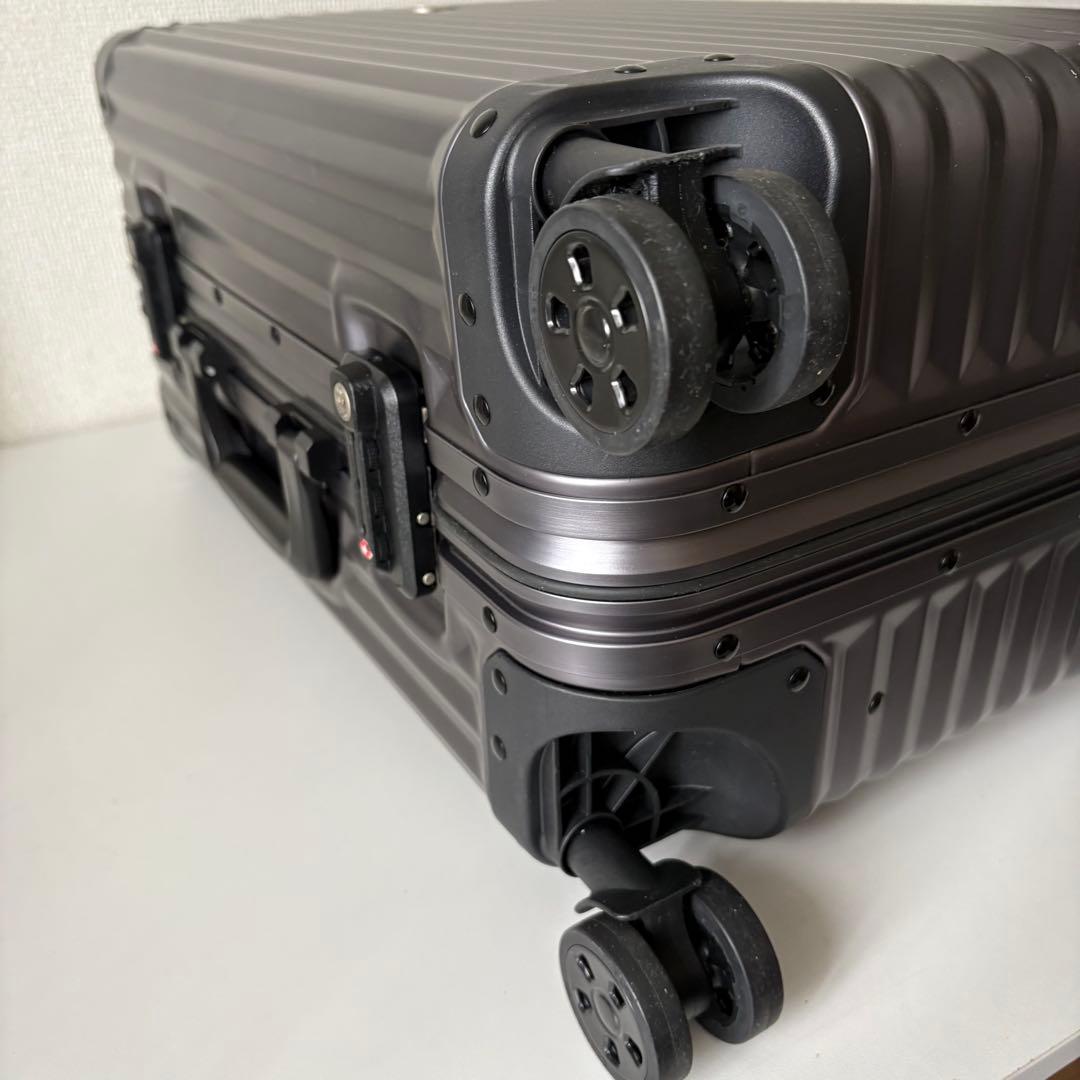 メルセデスベンツ AMG 33L オリジナルスーツケース キャリーバッグ 4輪