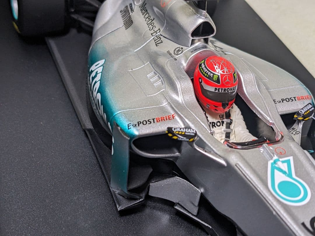 ミニカー MINICHAMPS M.SCHUMACHER SHOWCAR 2011