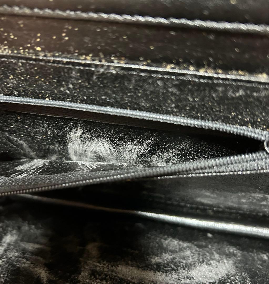ブラックレザー パーティバッグ　クラッチバッグ　デザイン良
