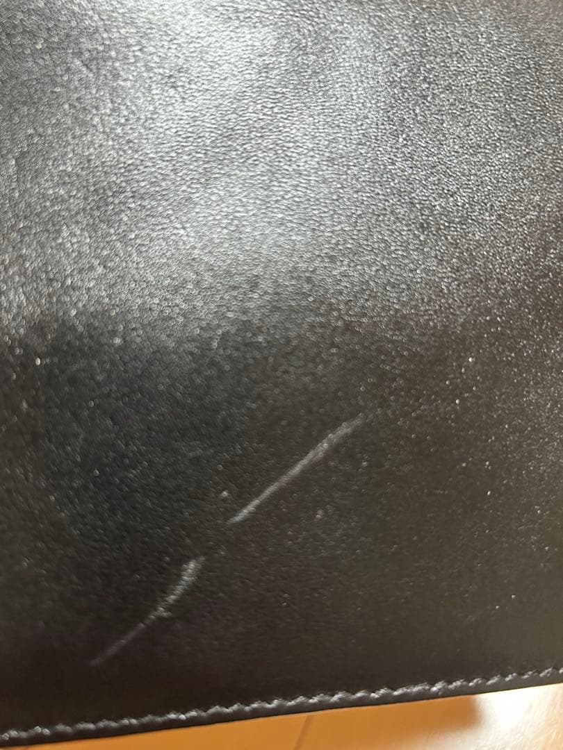 ブラックレザー パーティバッグ　クラッチバッグ　デザイン良