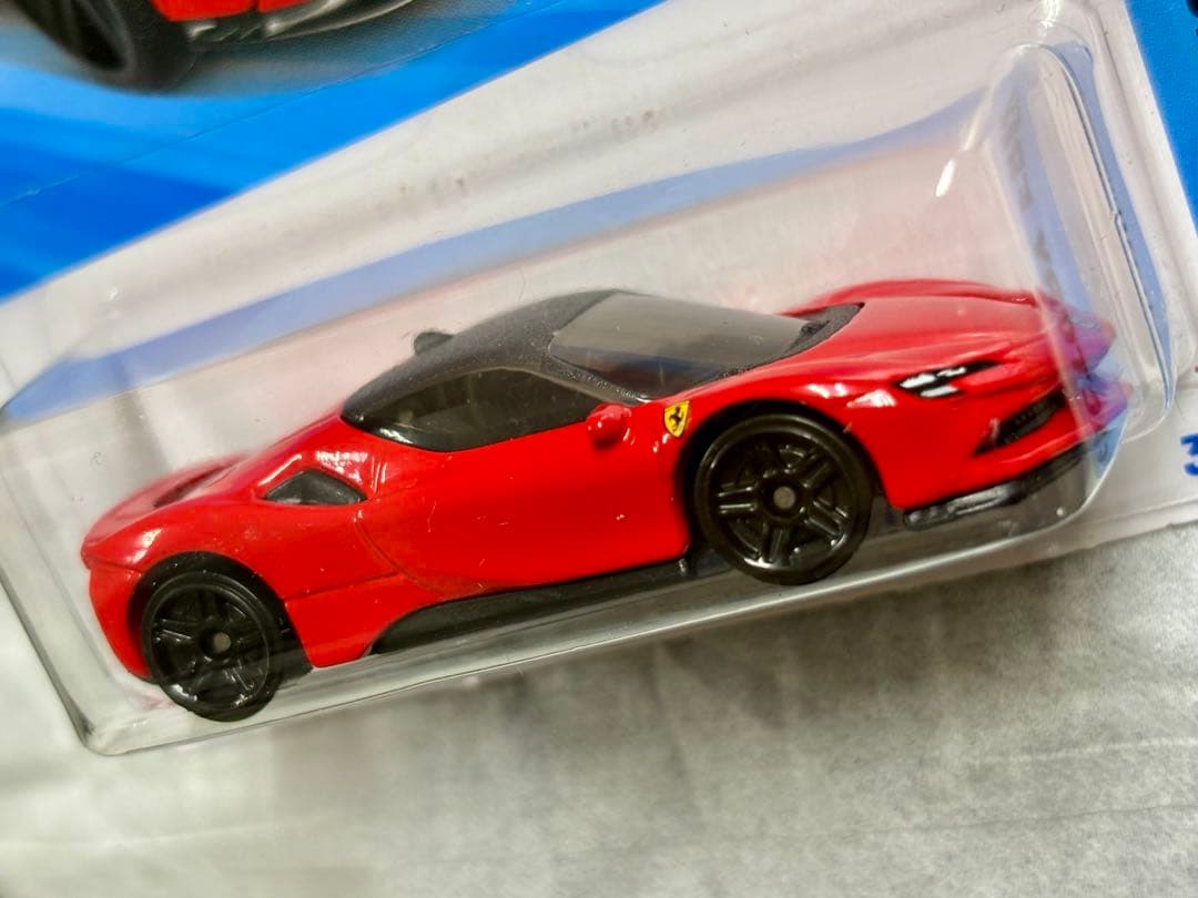 ホットウィール(各1点) フェラーリ SF90 ＆ F40 - メルカリ