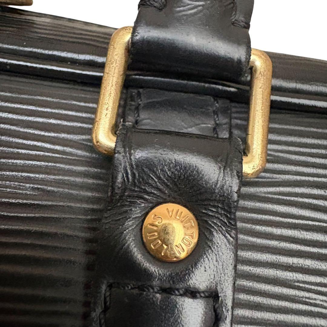 ルイヴィトン エピ ポルトドキュマン 黒 バッグ　ビジネスバッグ　A4収納可能