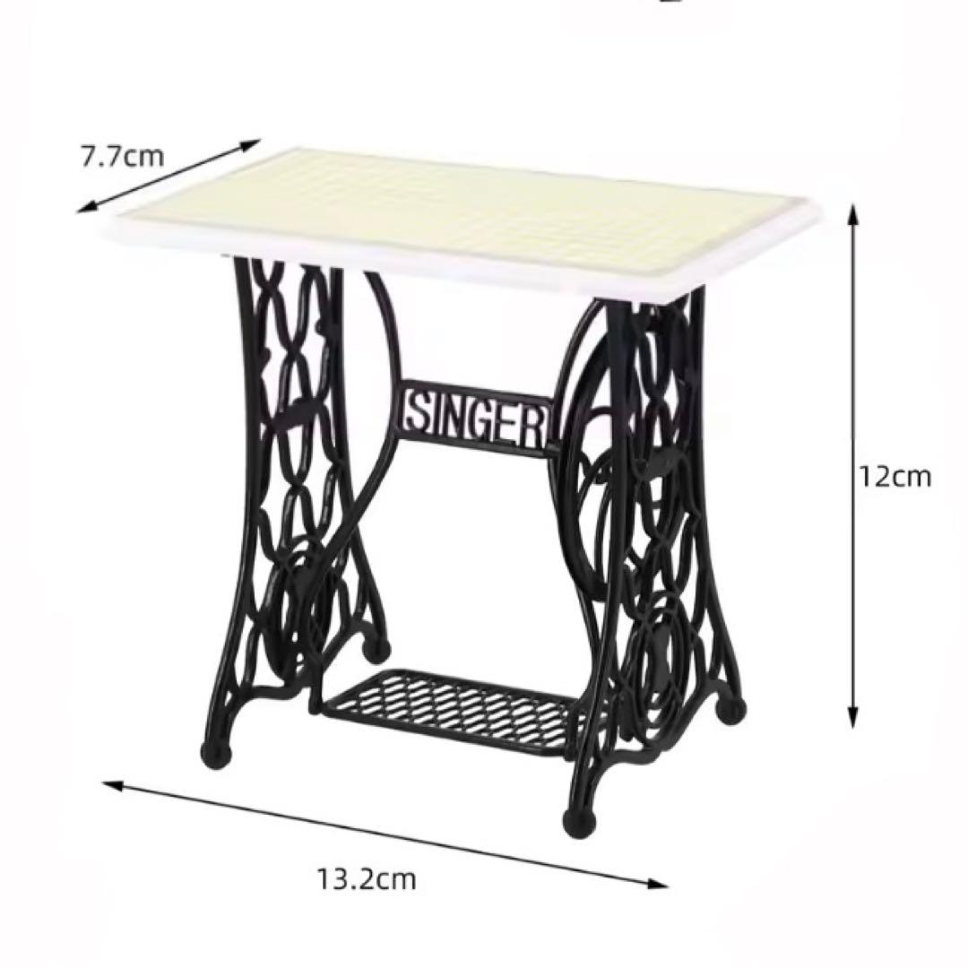 ミニチュア　ドール家具　ミシン　ドールハウス　1/6サイズ　ブライス