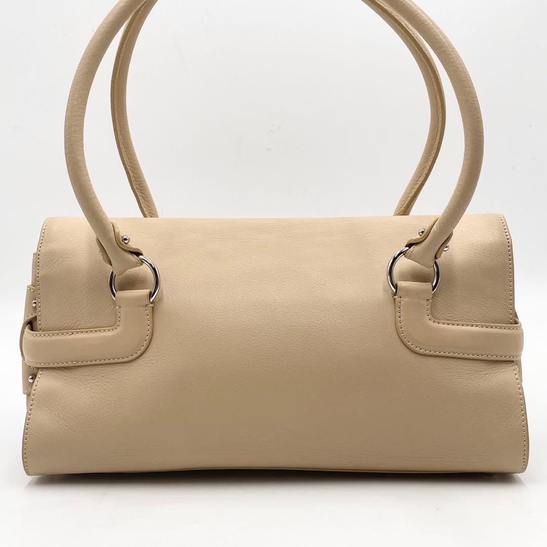 極美品● フェラガモ ハンドバッグ ガンチーニ 金具 ベージュ レザー