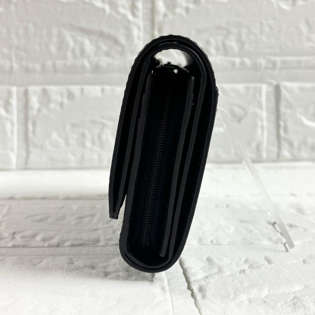 【極美品】フルラ　カメリア　コンパクト財布　M　二つ折り　ブラック