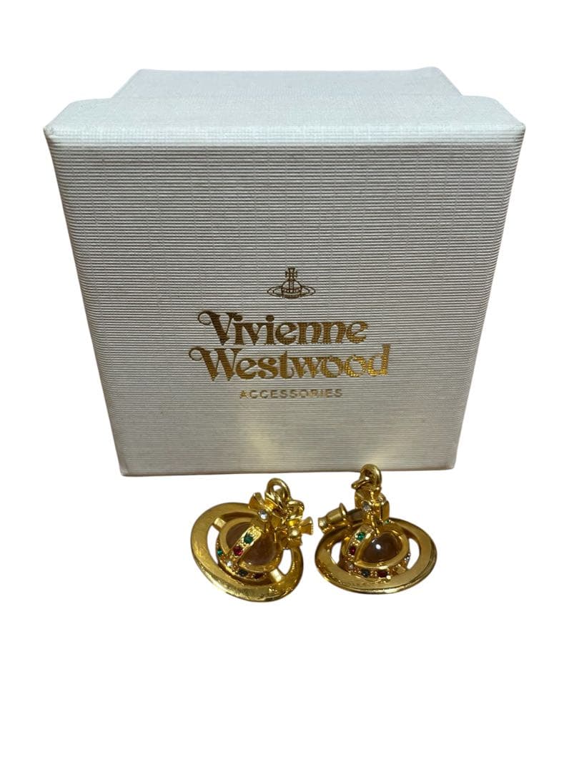 vivienne westwood 旧型タイニーオーブピアス