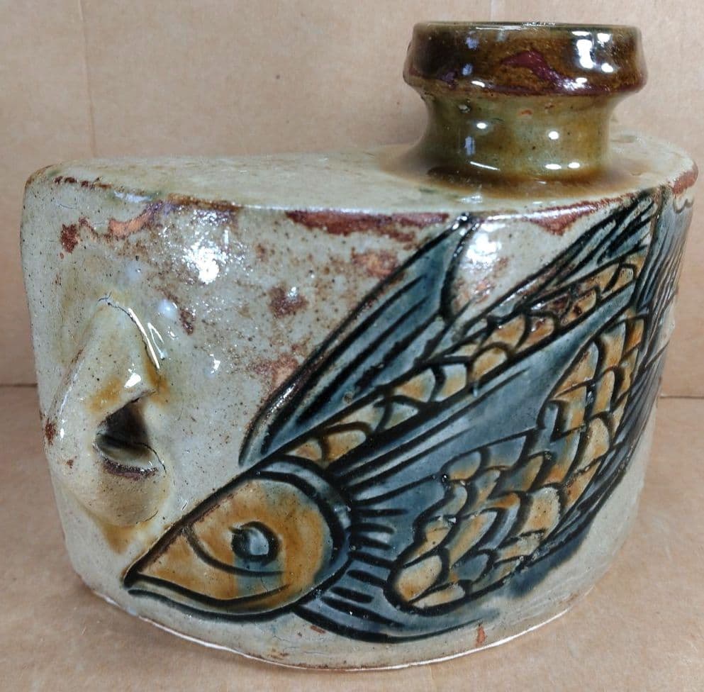 【本物保証】金城次郎 魚紋抱瓶 共箱 栞 壷屋焼 やちむん 人間国宝 無傷