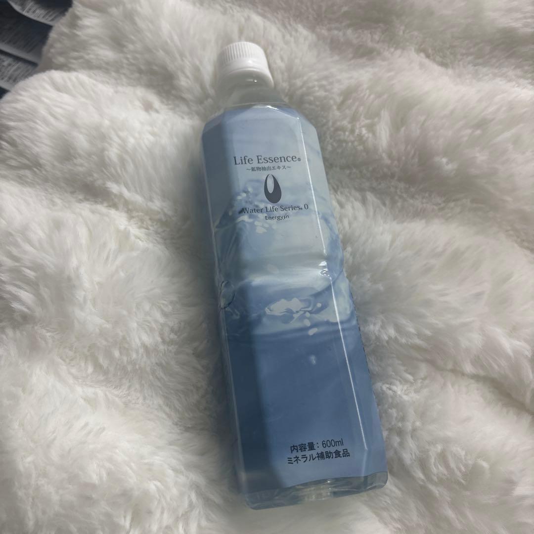 Life Essence. ミネラルウォーター 600ml - メルカリ