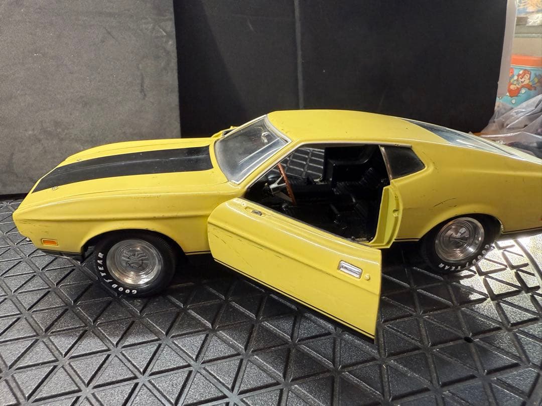 ジャンク 1/18フォードムスタング