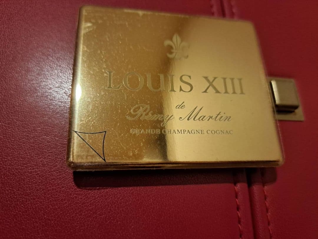 値下げ！55,！希少 レミーマルタンルイ13世 観音開き ボトル本体 。