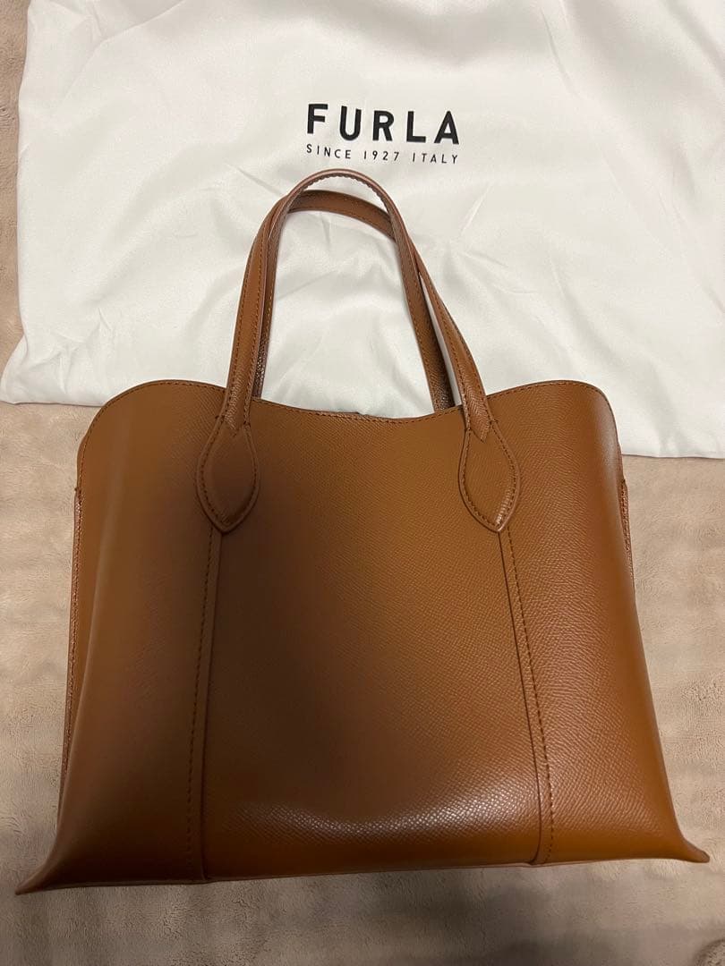 FURLA レザートートバッグ　⭐︎美品⭐︎