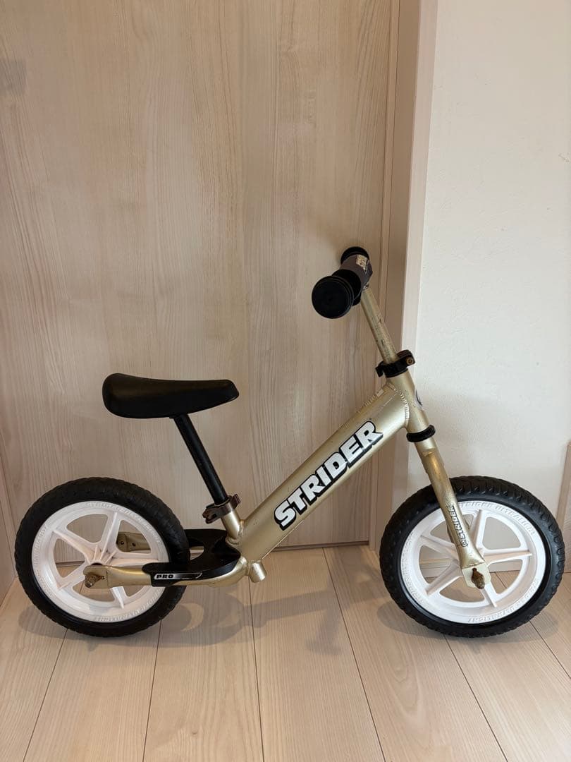 ストライダープロ 10周年記念 限定モデル シャンパンゴールド スポーツ